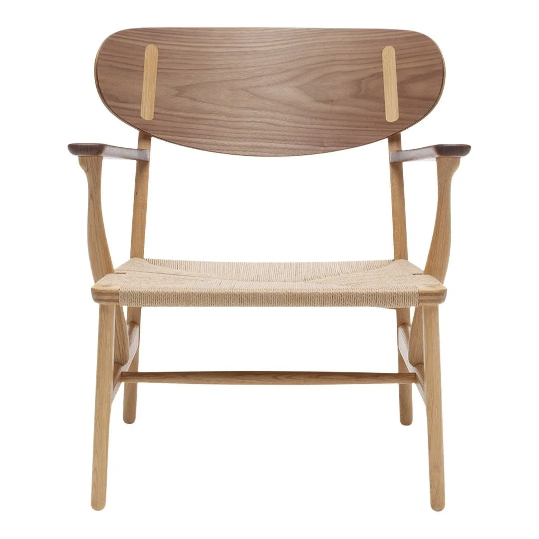 CH22 Lounge Chair