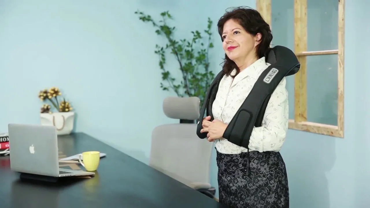 Naipo Rechargeable Neck and Shoulder Massager with Heat