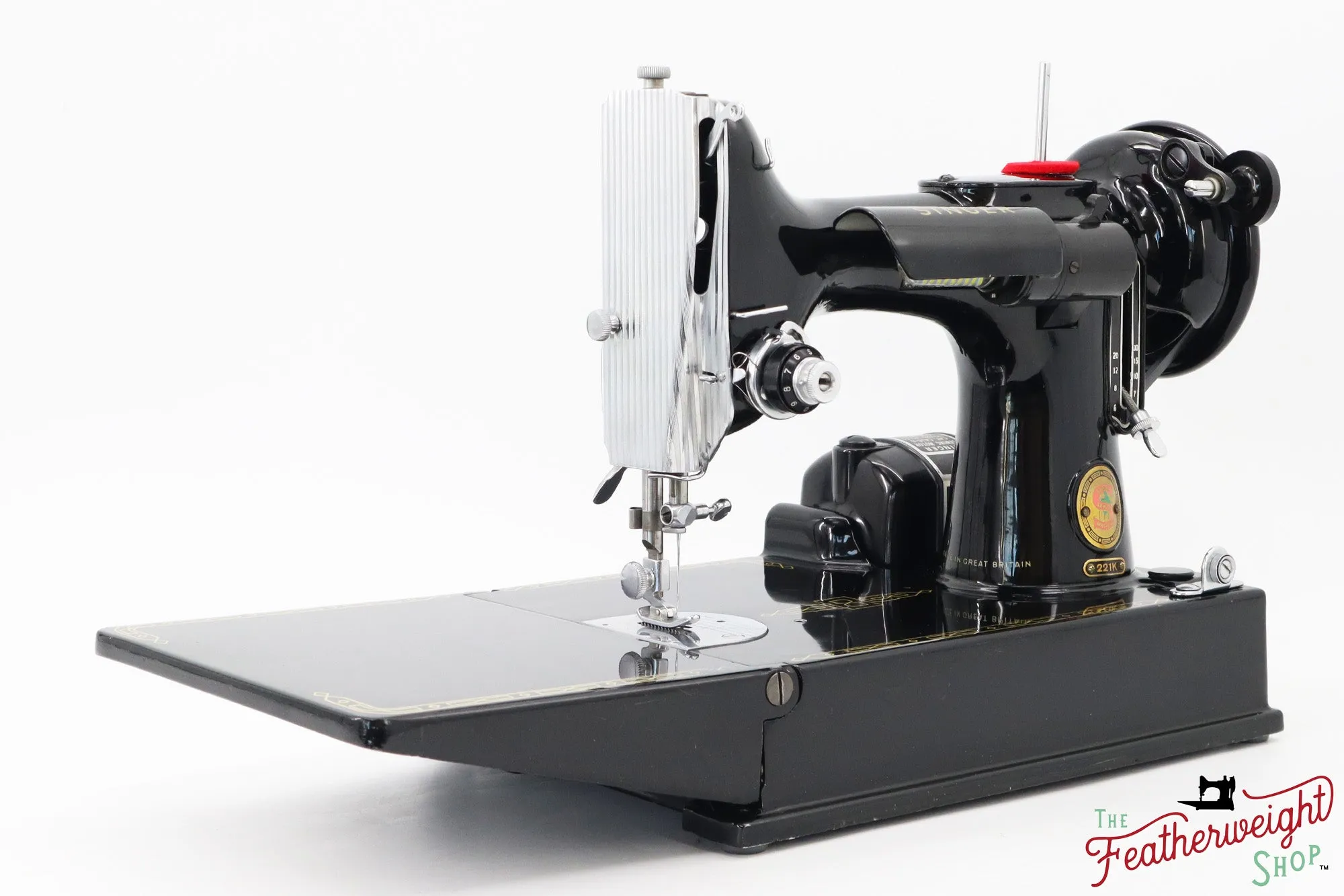 Singer Featherweight 221K Sewing Machine, RED "S" - ES171***