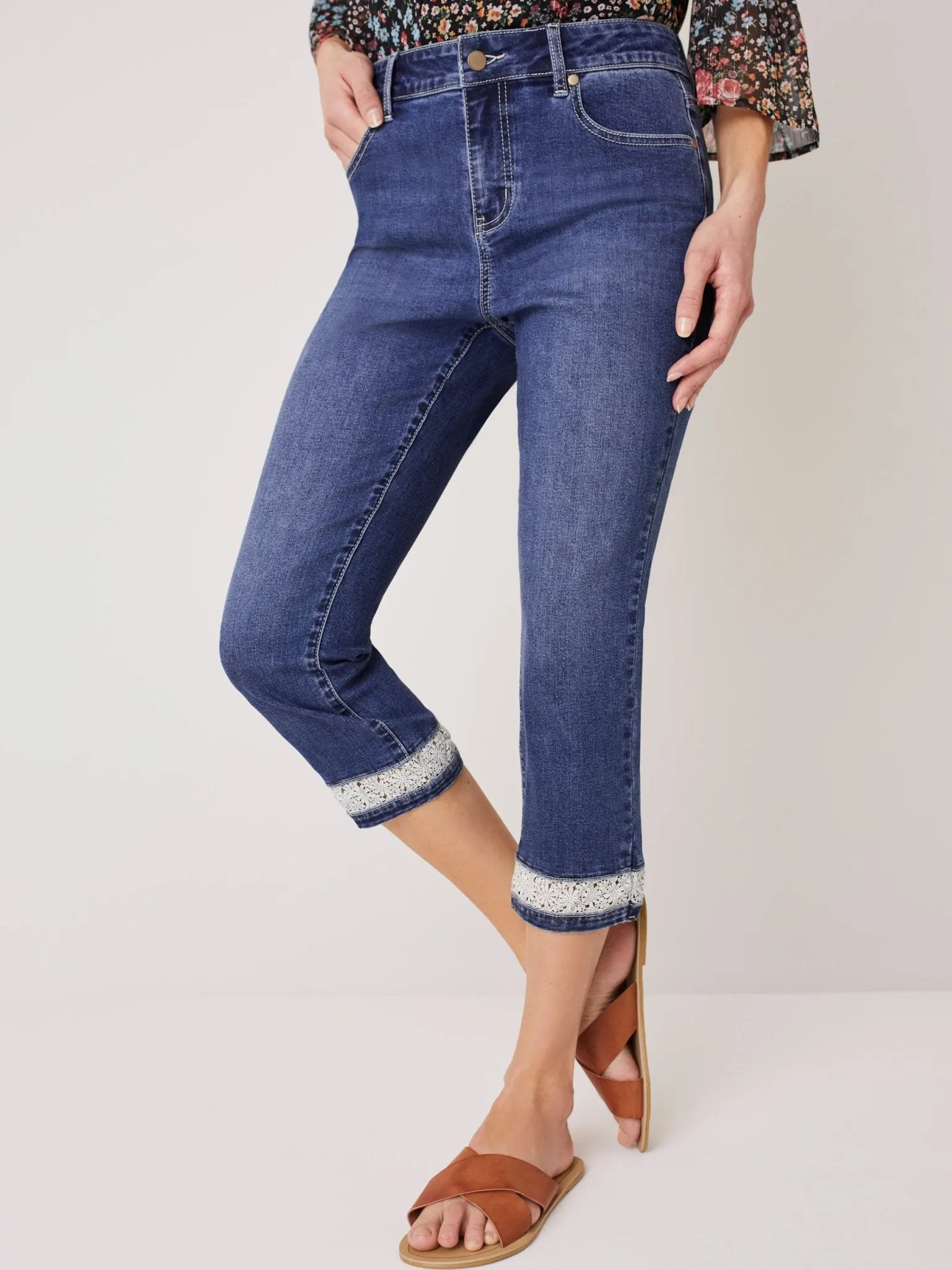 Westport Signature 5 Pocket With Crochet Inset Hem Capri Jean