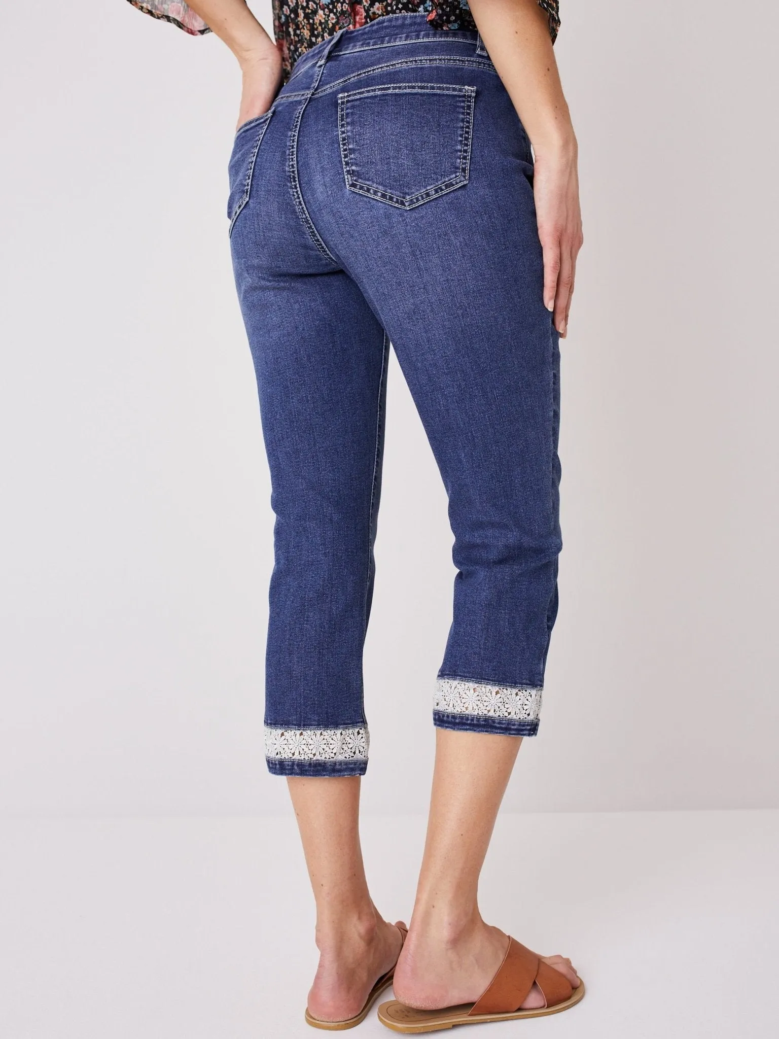 Westport Signature 5 Pocket With Crochet Inset Hem Capri Jean