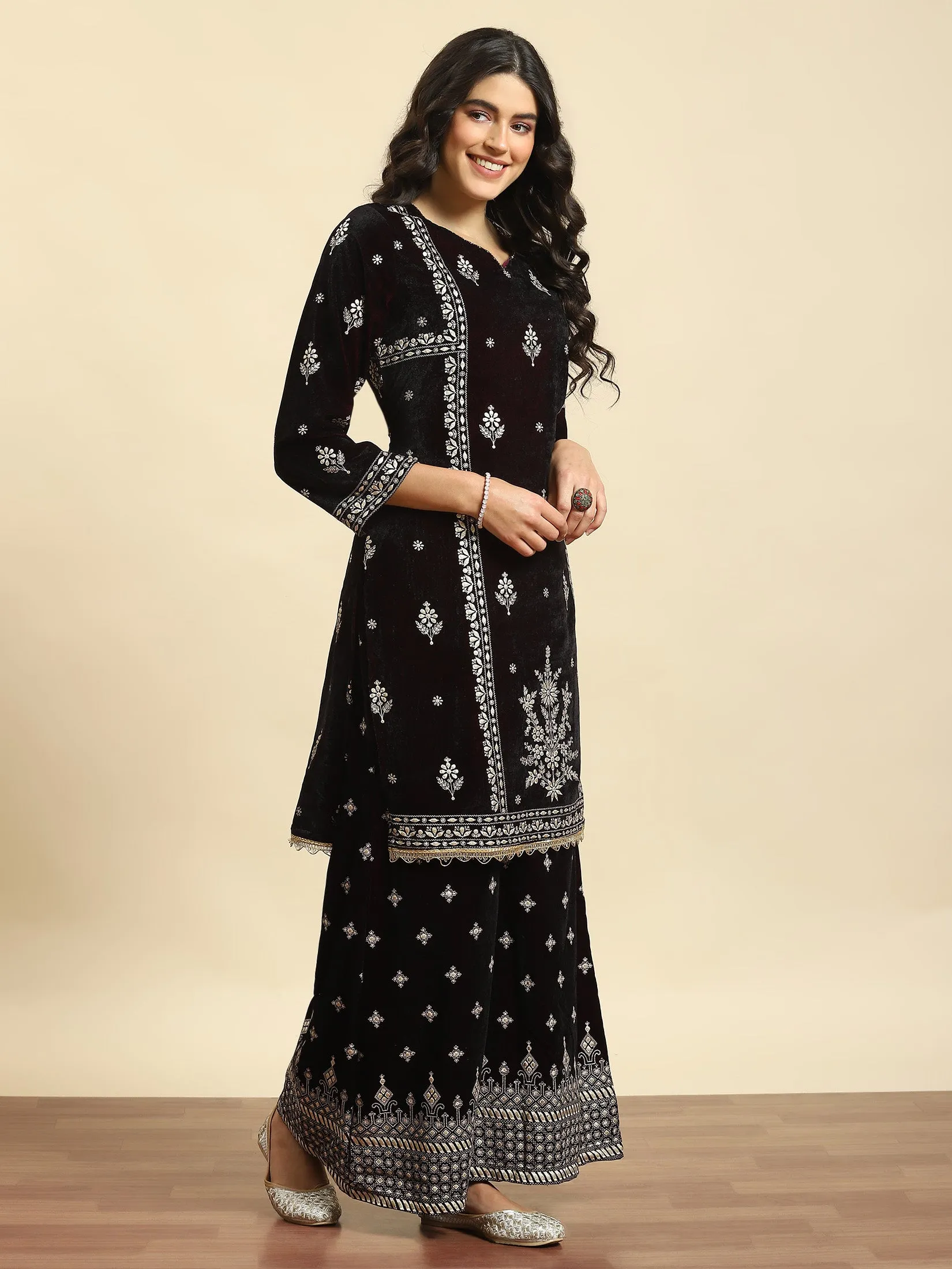 Women Burgundy Ornamental Print Kurta Wide Leg Pant Dupatta